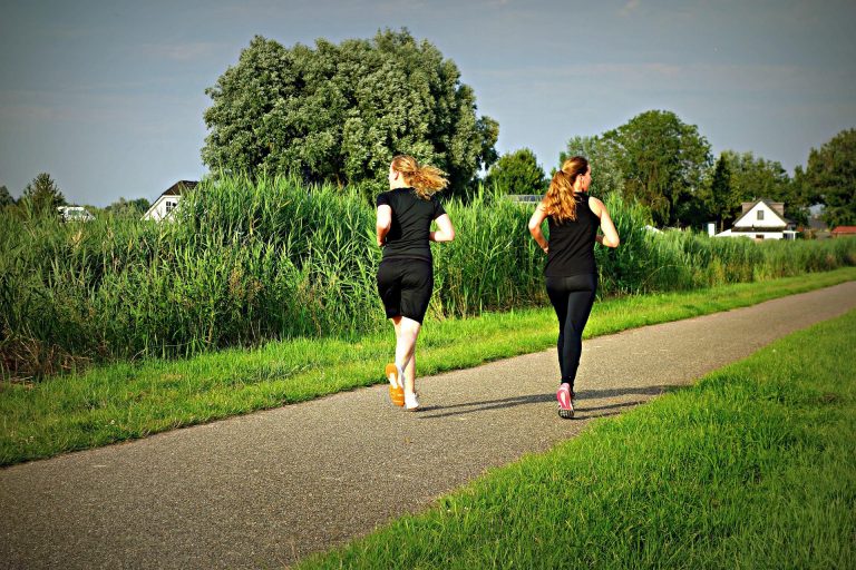 γυμναστική γυναίκες τρέξιμο